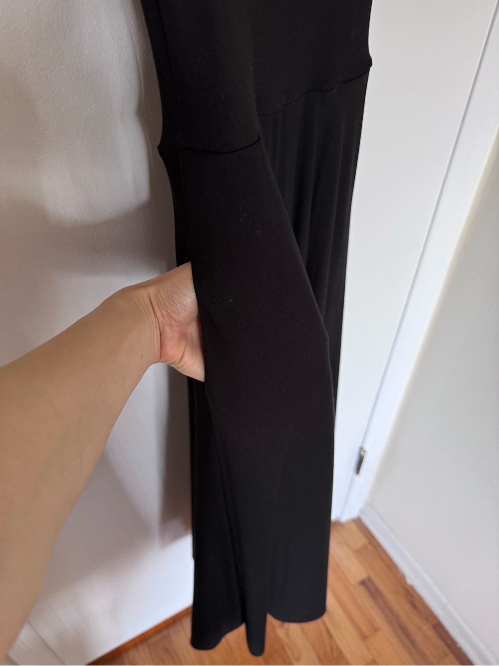Reformation Black Scoop-Neck Midi Dress - Picture 5 of 8